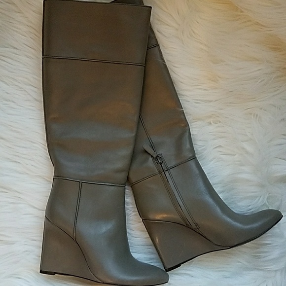 Tory Burch Shoes - NEW Tory Burch Linnett Wedge Boots